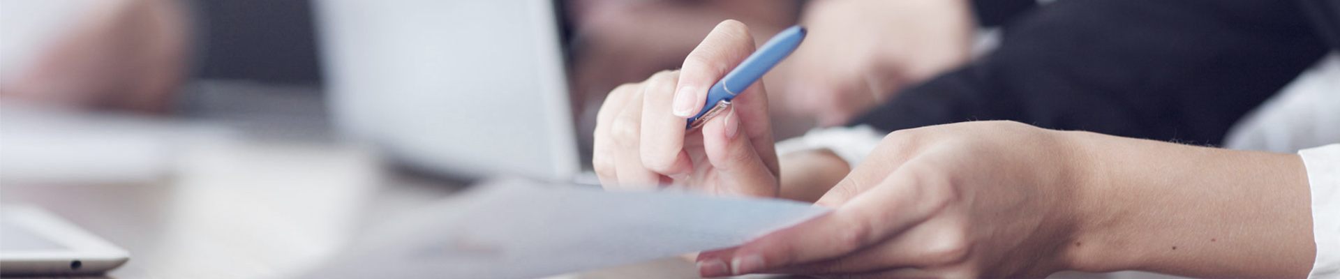 mengirimkan permintaan